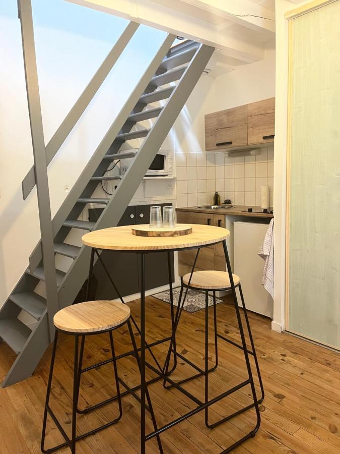 Logement Au Coeur De Дол Екстериор снимка
